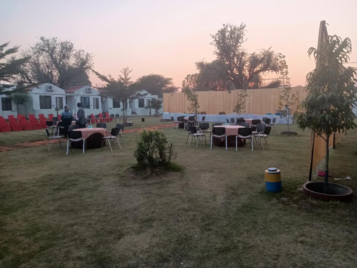 Athitya Hotel And Resort Sikar Luaran gambar